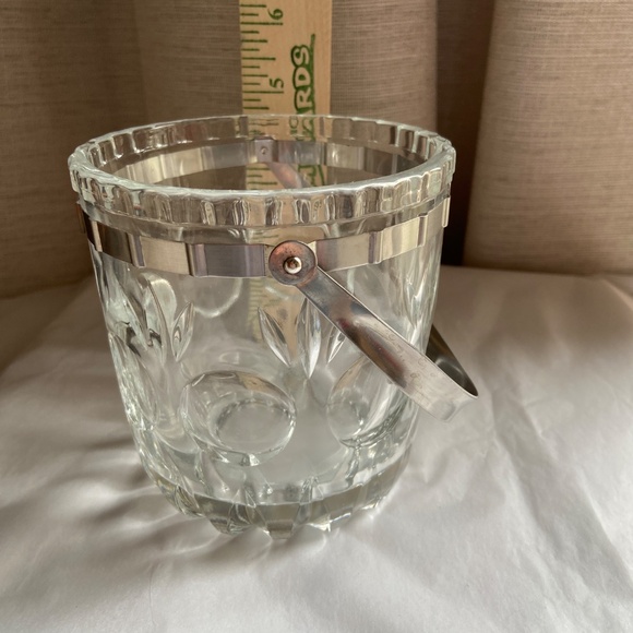 Vintage Ornate Glass Ice Bucket with Handle EXC - Picture 2 of 6